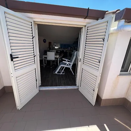 Διαμέρισμα Fantastic, Sea View Via Duchessa